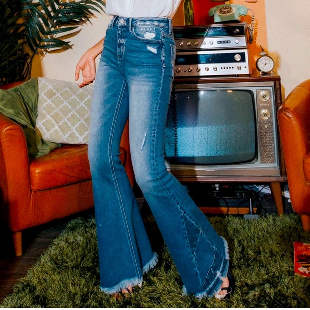 VERVET BY FLYING MONKEY High Rise Flare with Panel Hem detail size 27